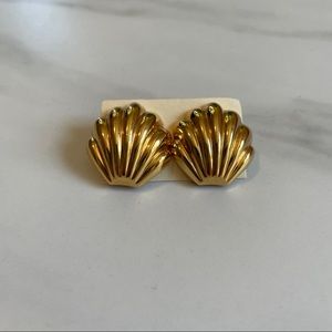 Vintage gold colored earrings. Excellent quality with strong earring backs.